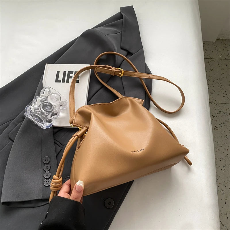 The Vintage Edit Crossbody Bags - Casual Everyday Style That Elevates - Tessbury - photo