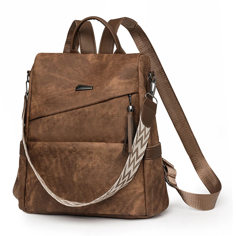 The Edit Backpack - Structured Leather Daypack for Everyday Elegance - Tessbury - photo