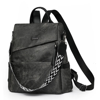 The Edit Backpack - Structured Leather Daypack for Everyday Elegance - Tessbury - photo