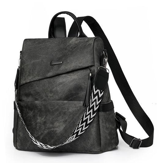 The Edit Backpack - Structured Leather Daypack for Everyday Elegance - Tessbury - photo