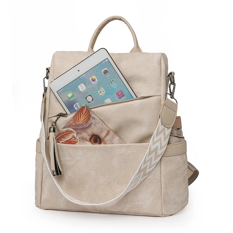 The Edit Backpack - Structured Leather Daypack for Everyday Elegance - Tessbury - situation