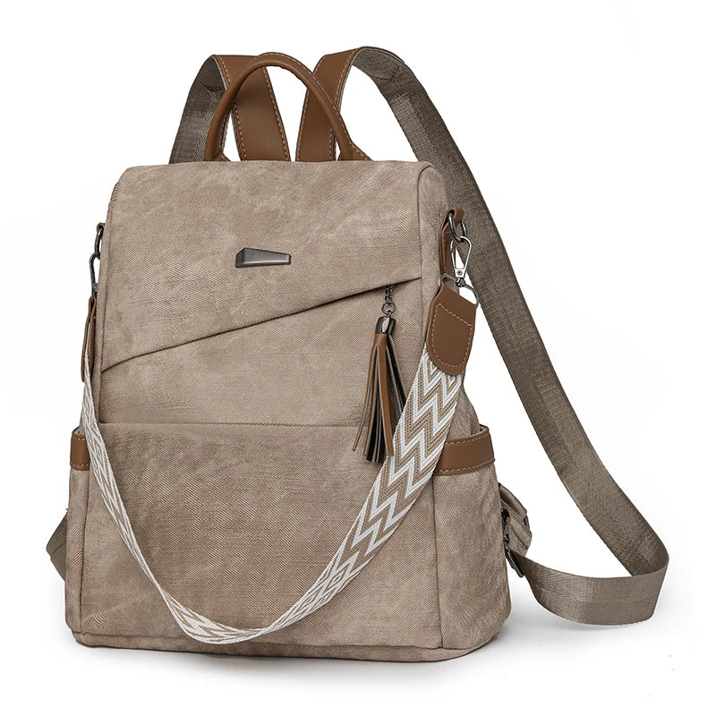 The Edit Backpack - Structured Leather Daypack for Everyday Elegance - Tessbury - photo