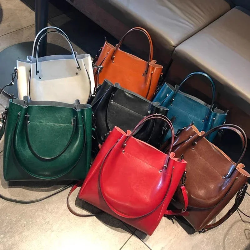 The Oakfield Tote Bag - Genuine Cowhide Leather for Everyday Elegance - Tessbury - couleurs