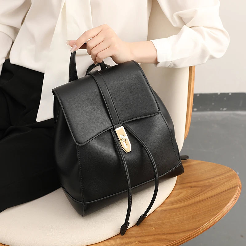 The Patchwork Backpack - Genuine Cow Leather Backpack for Urban Days - Tessbury - photo