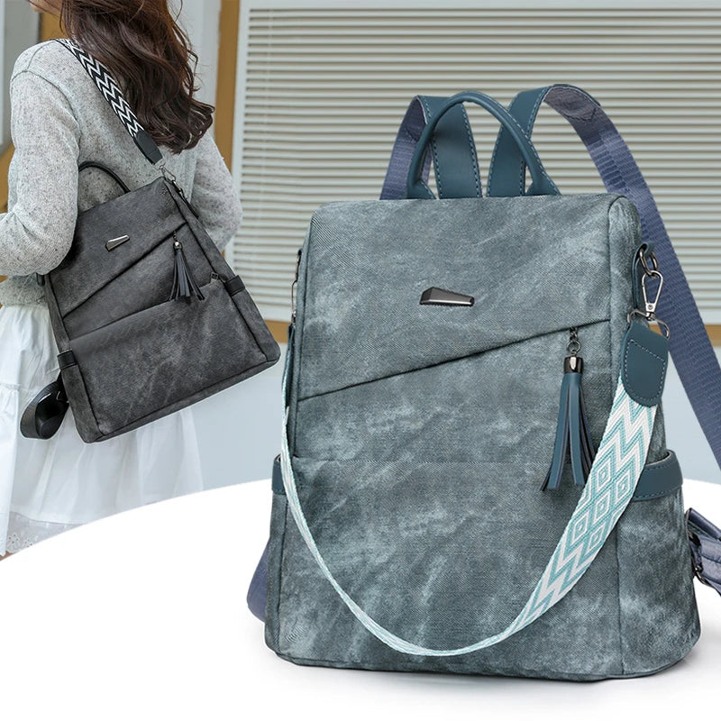 The Edit Backpack - Structured Leather Daypack for Everyday Elegance - Tessbury - situation